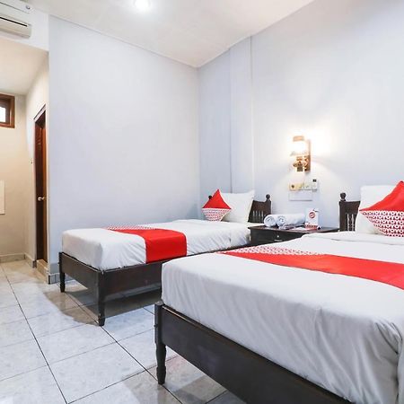Oyo 2411 Taman Mekar Beach Inn 2 Kuta Lombok Kültér fotó