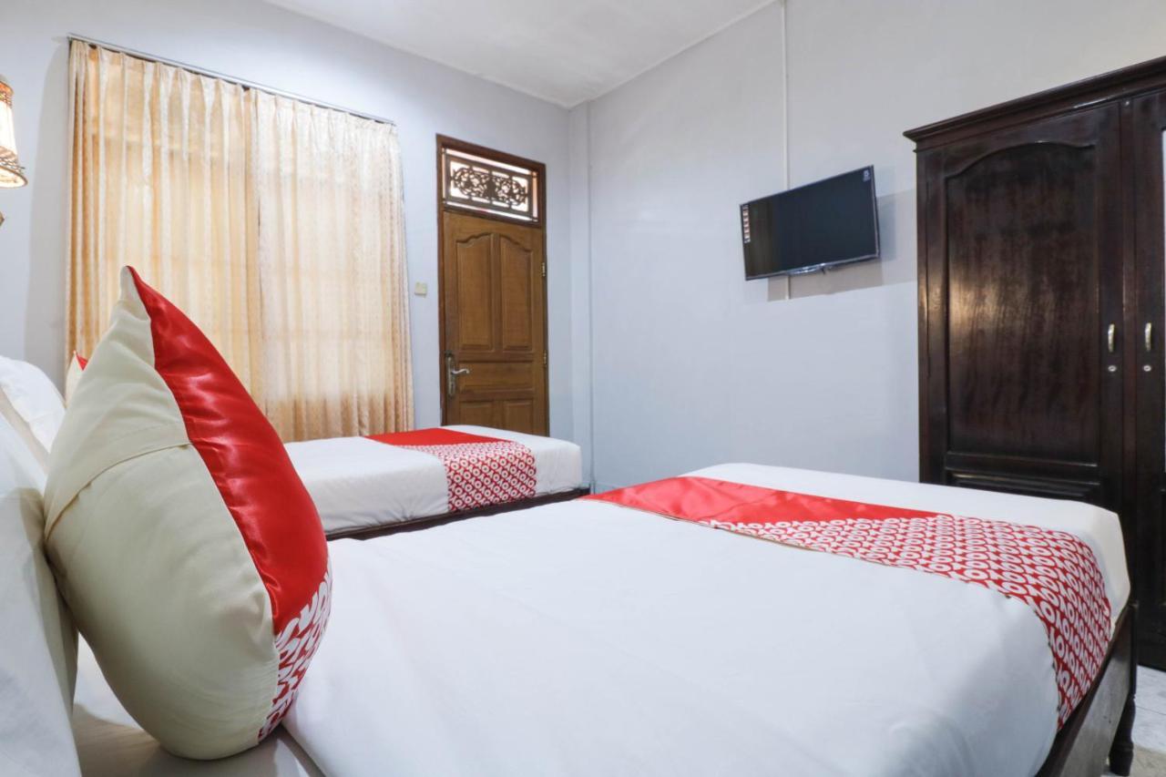 Oyo 2411 Taman Mekar Beach Inn 2 Kuta Lombok Kültér fotó
